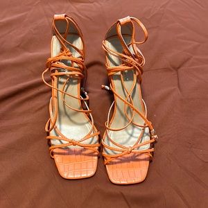 ORANGE LACED BLOCK HEEL